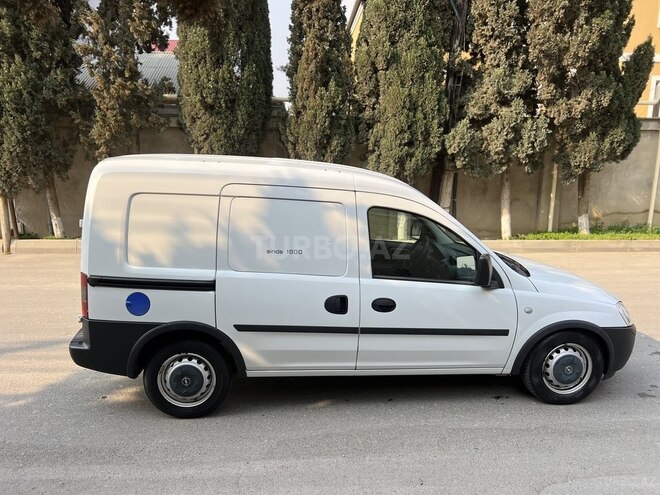 Opel Combo-4