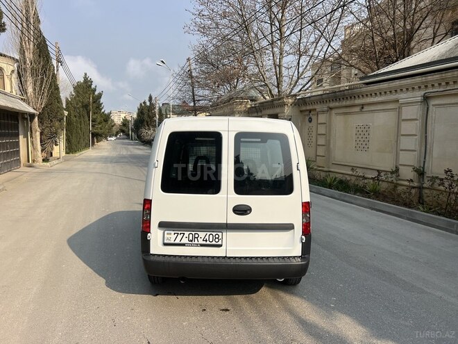 Opel Combo-15
