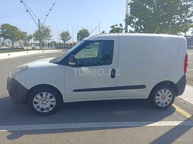 Fiat Doblo 2011, 240,000 km - 1.4 l - Bakı