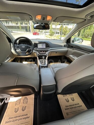 Hyundai Elantra 2017, 132,860 km - 2.0 l - Bakı