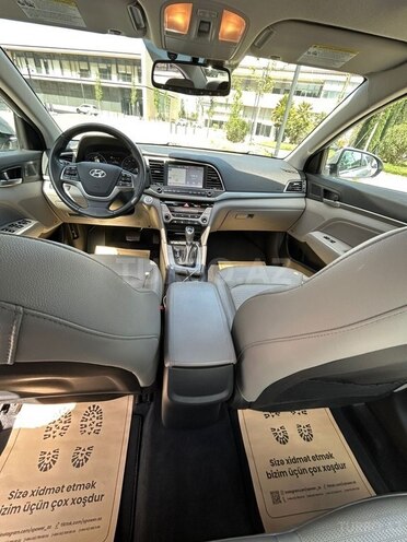 Hyundai Elantra 2017, 132,860 km - 2.0 l - Bakı
