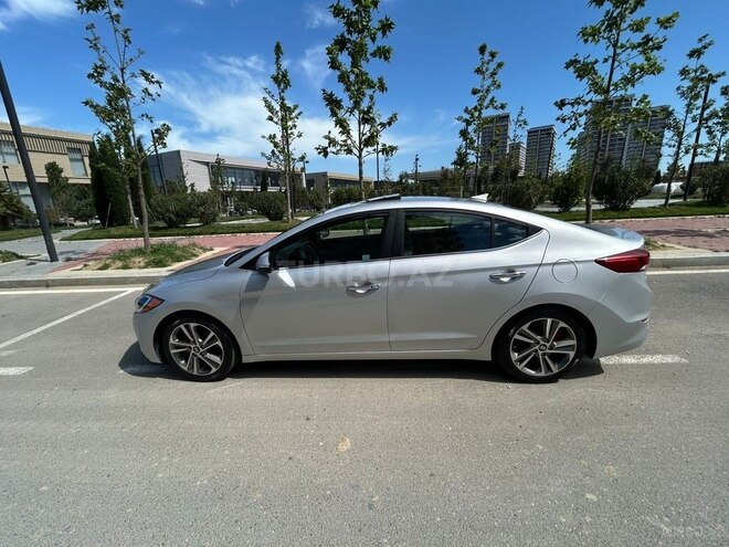 Hyundai Elantra 2017, 132,860 km - 2.0 l - Bakı