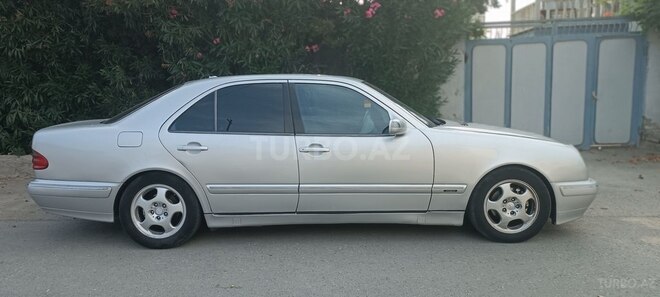 Mercedes E 200 2001, 392,948 km - 2.0 l - Bakı