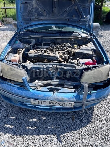 Nissan Sunny 2001, 15,000 km - 1.6 l - İsmayıllı