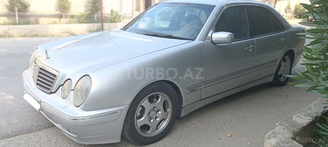 Mercedes E 200 2001, 392,948 km - 2.0 l - Bakı