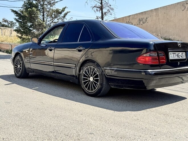 Mercedes E 230 1997, 64,000 km - 2.3 l - Bakı