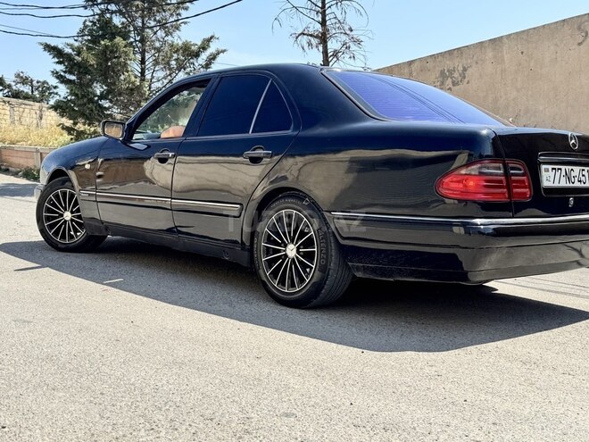 Mercedes E 230 1997, 64,000 km - 2.3 l - Bakı