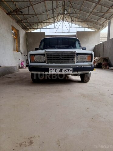 LADA (VAZ) 2107 2003, 70,000 km - 1.6 l - Samux