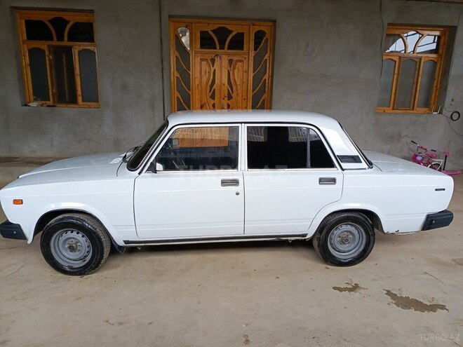 LADA (VAZ) 2107 2003, 70,000 km - 1.6 l - Samux