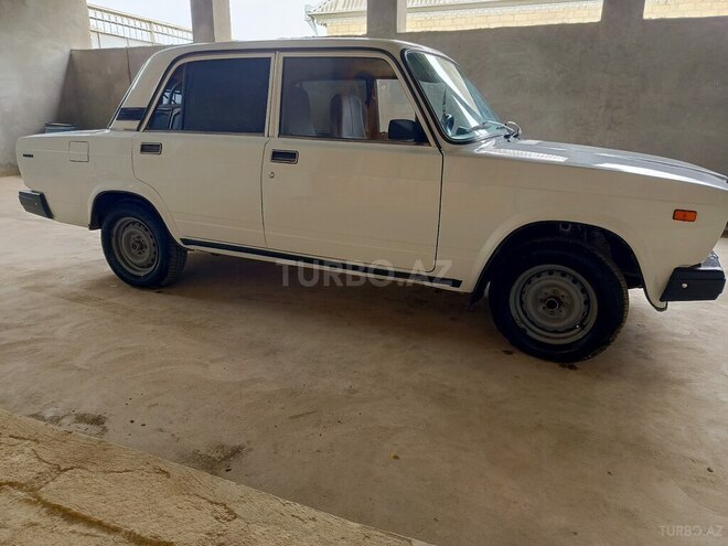 LADA (VAZ) 2107 2003, 70,000 km - 1.6 l - Samux