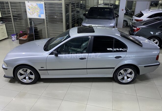 BMW 523 1999, 404,000 km - 2.5 l - Sumqayıt