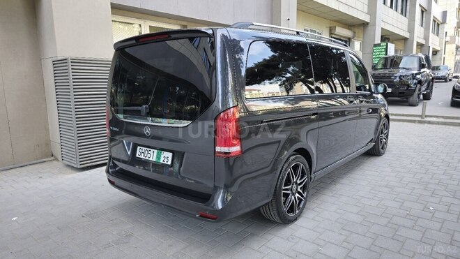 Mercedes V 250-4