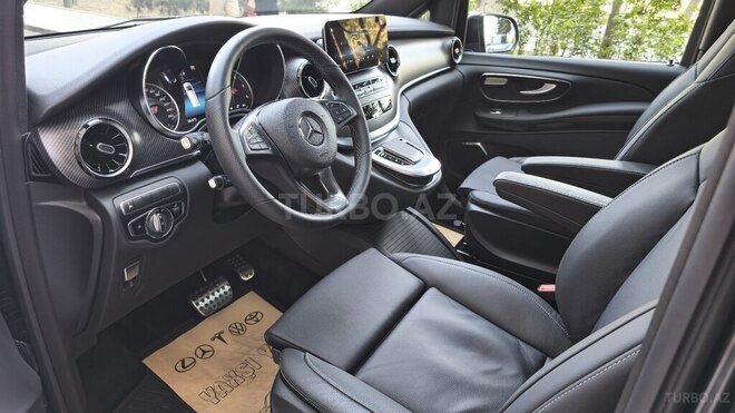 Mercedes V 250-8