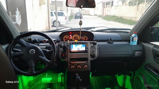 Nissan X-Trail 2003, 215,500 km - 2.0 l - Bakı