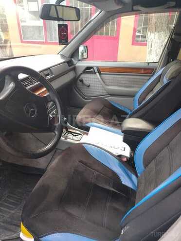 Mercedes E 200 1993, 200,000 km - 2.0 l - Ağsu