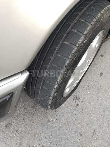 Mercedes E 200 1993, 200,000 km - 2.0 l - Ağsu