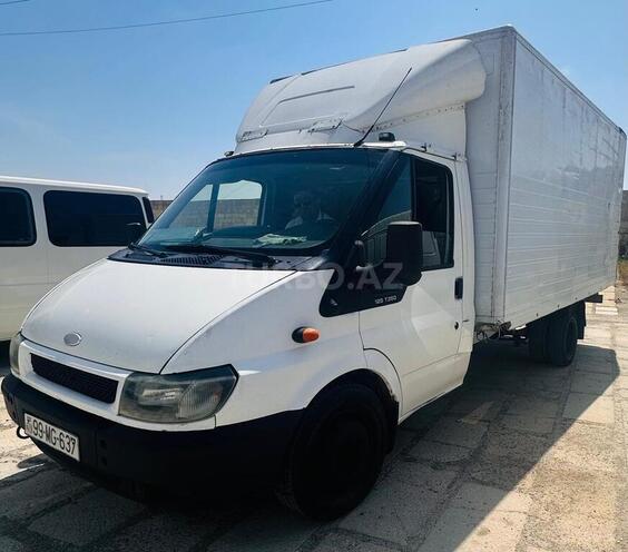 Ford Transit-12