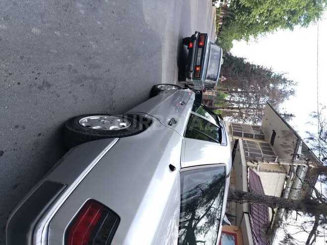 Mercedes E 200 1993, 200,000 km - 2.0 l - Ağsu