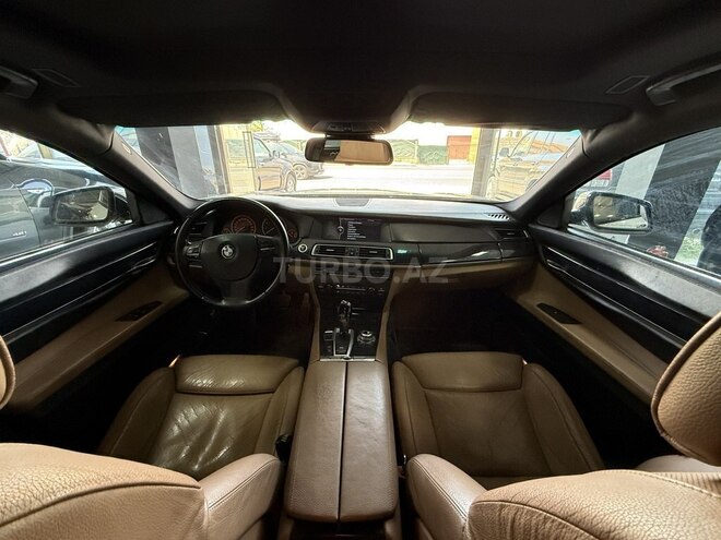 BMW 750-13