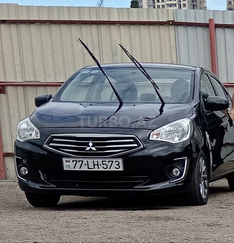 Mitsubishi Attrage 2015, 198,000 km - 1.2 l - Bakı