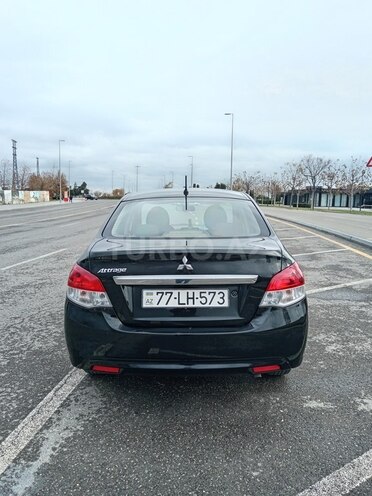 Mitsubishi Attrage 2015, 198,000 km - 1.2 l - Bakı
