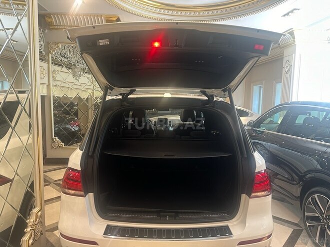 Mercedes GLE 250 4MATIC-14