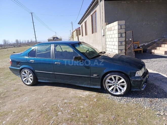 BMW 316 1994, 417,000 km - 1.6 l - Zaqatala