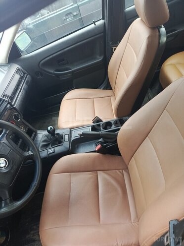 BMW 316 1994, 417,000 km - 1.6 l - Zaqatala