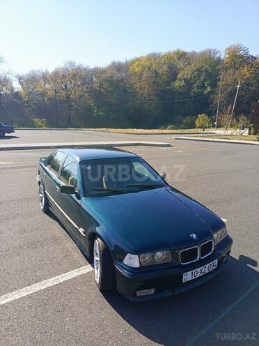 BMW 316 1994, 417,000 km - 1.6 l - Zaqatala