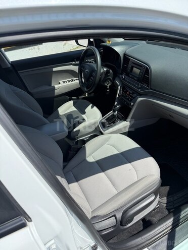 Hyundai Elantra 2017, 98,000 km - 2.0 л - Bakı