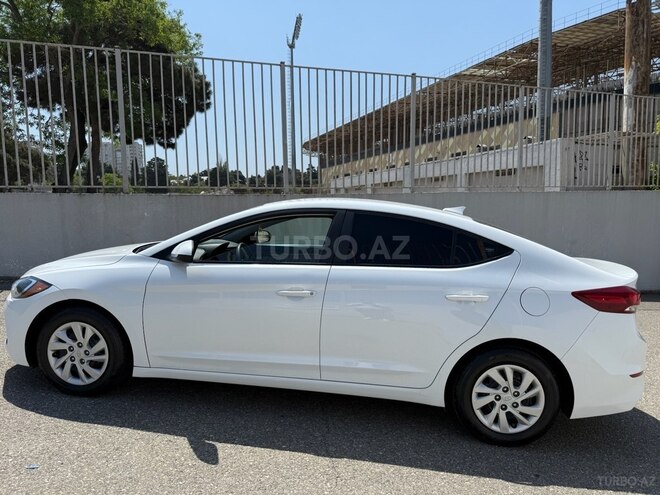 Hyundai Elantra 2017, 98,000 km - 2.0 л - Bakı