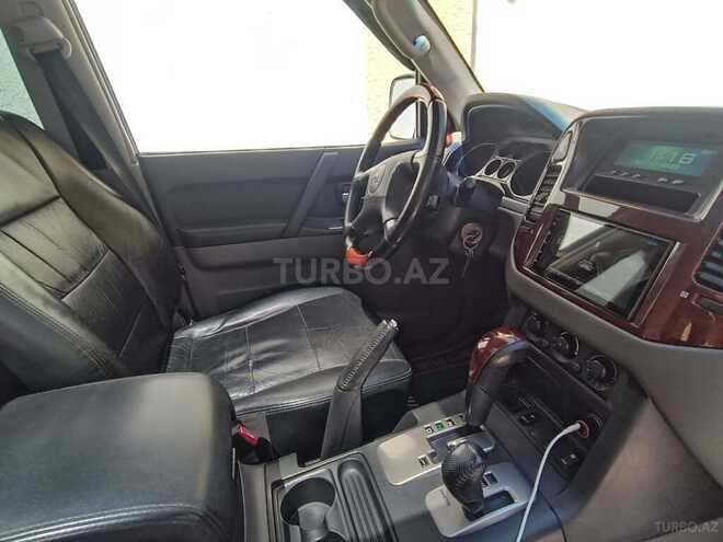Mitsubishi Pajero 2005, 267,000 km - 3.0 l - Bakı