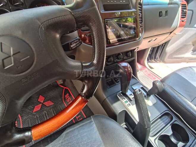 Mitsubishi Pajero 2005, 267,000 km - 3.0 l - Bakı