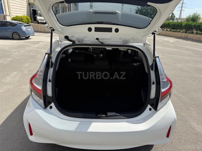 Toyota Aqua 2019, 130,000 km - 1.5 l - Bakı