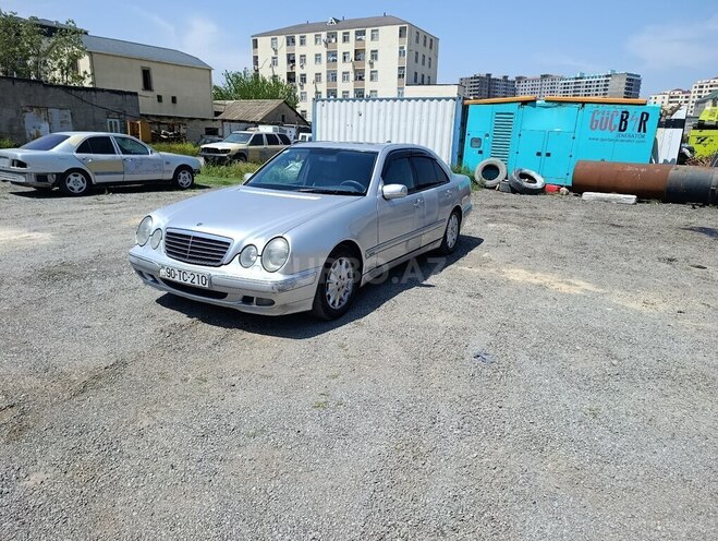 Mercedes E 270 2001, 436,236 km - 2.7 l - Bakı