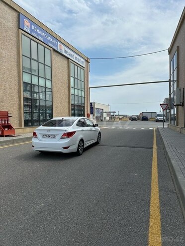 Hyundai Accent 2017, 95,500 km - 1.6 l - Bakı