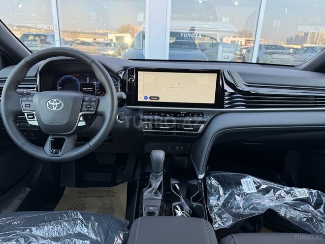 Toyota Camry-15