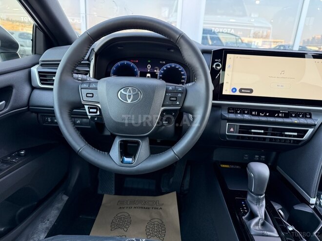 Toyota Camry-16