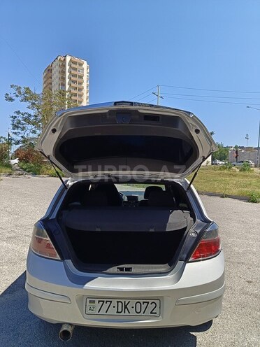 Opel Astra 2009, 268,500 km - 1.4 l - Bakı