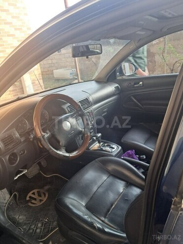Volkswagen Passat 2004, 400,000 km - 1.8 л - Bakı