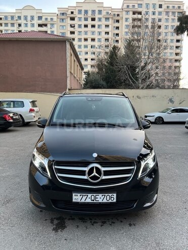 Mercedes V 220 2015, 320,000 km - 2.2 l - Bakı