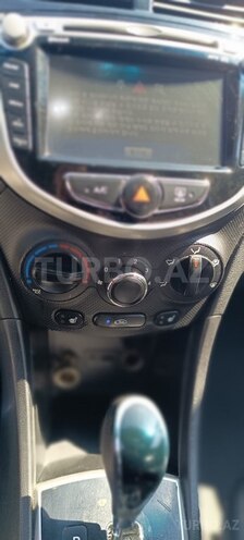 Hyundai Accent 2011, 270,000 km - 1.6 l - Bakı