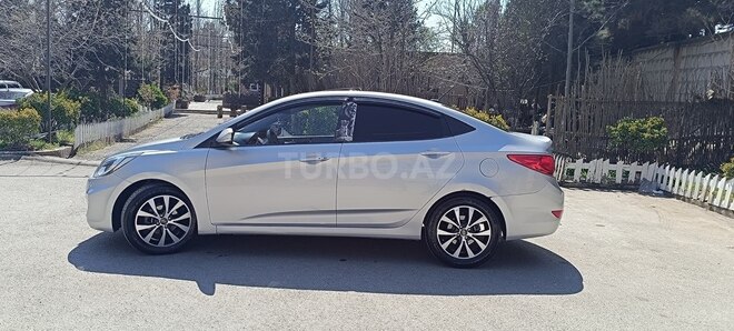 Hyundai Accent 2011, 270,000 km - 1.6 l - Bakı