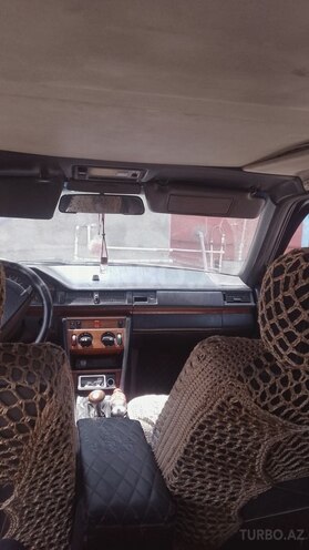 Mercedes E 200 d 1993, 183,833 km - 2.0 л - İmişli