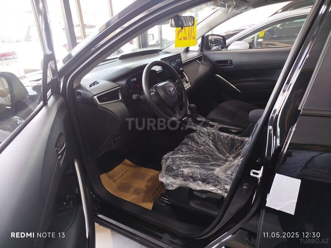 Toyota Corolla Cross 2025, 0 km - 2.0 л - Bakı