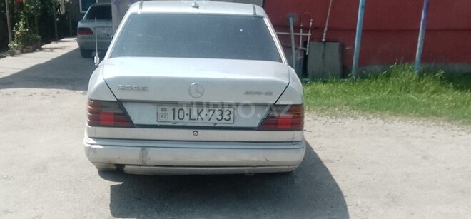 Mercedes E 200 d 1993, 183,833 km - 2.0 л - İmişli