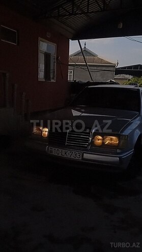Mercedes E 200 d 1993, 183,833 km - 2.0 л - İmişli