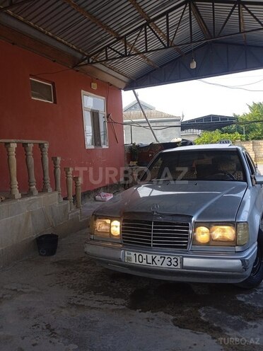 Mercedes E 200 d 1993, 183,833 km - 2.0 л - İmişli