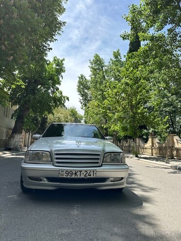 Mercedes C 220 d 1998, 271,889 km - 2.2 л - Gəncə