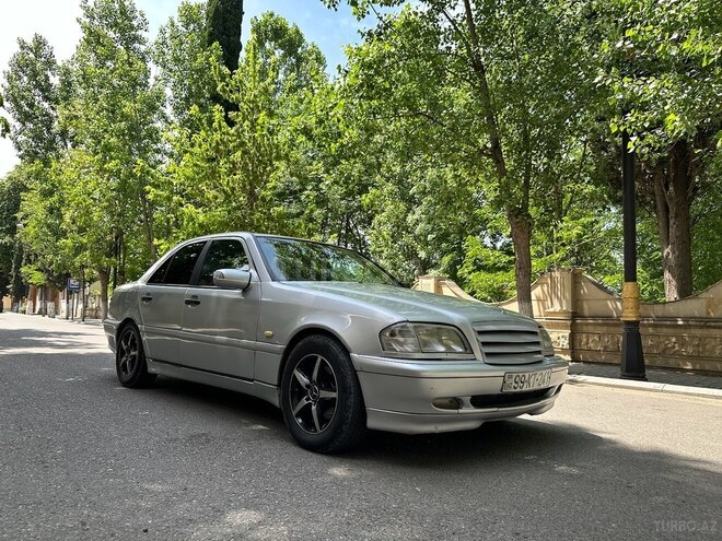 Mercedes C 220 d 1998, 271,889 km - 2.2 л - Gəncə